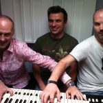 Triorganic: guitare/orgue/batterie !